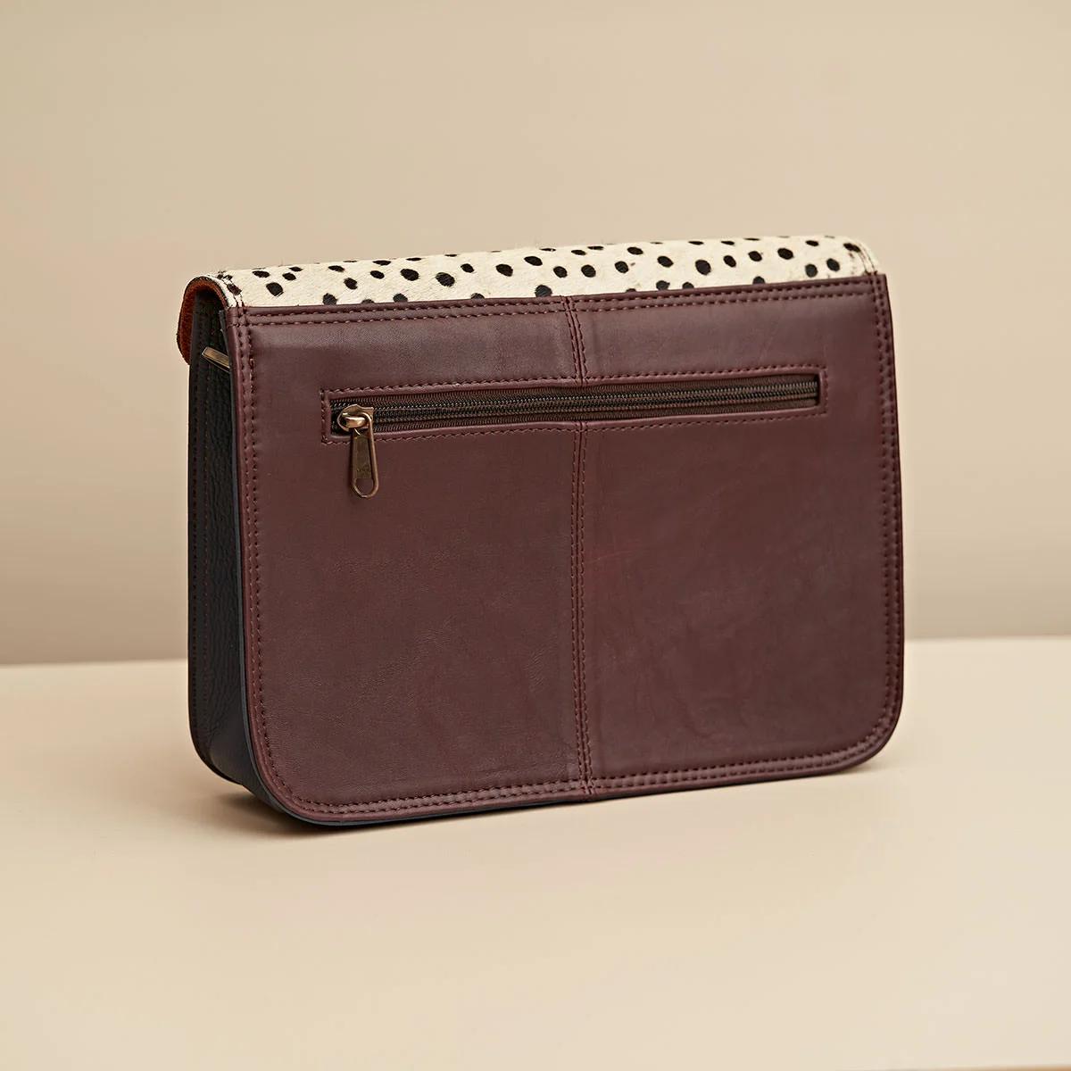 FRA0206_02_Mesen-Frances-Envelope-Crossbody-Bag-Spot-Print