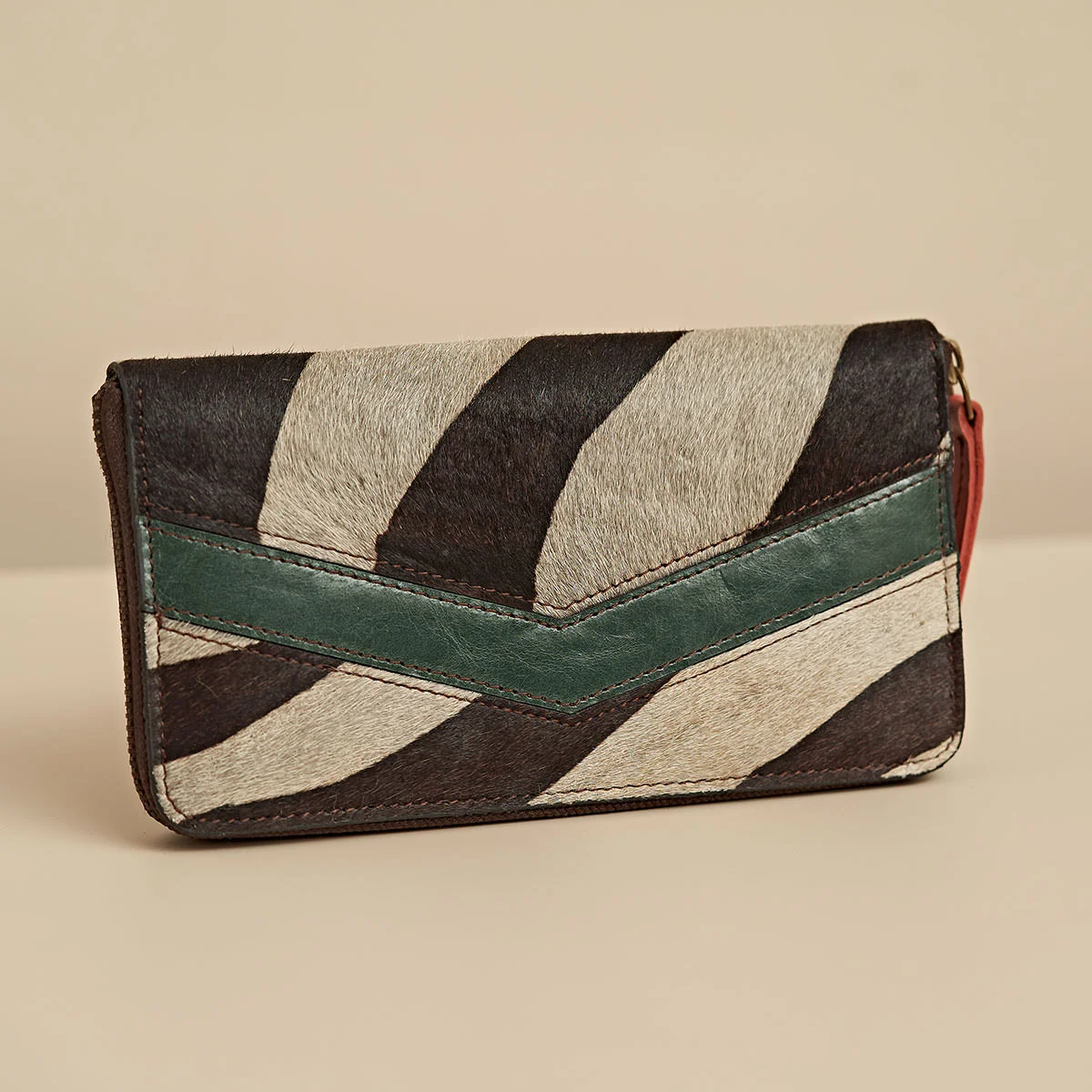 SAD0422_01_Mesen-Sadie-Zip-Around-Wallet-Zebra-Print