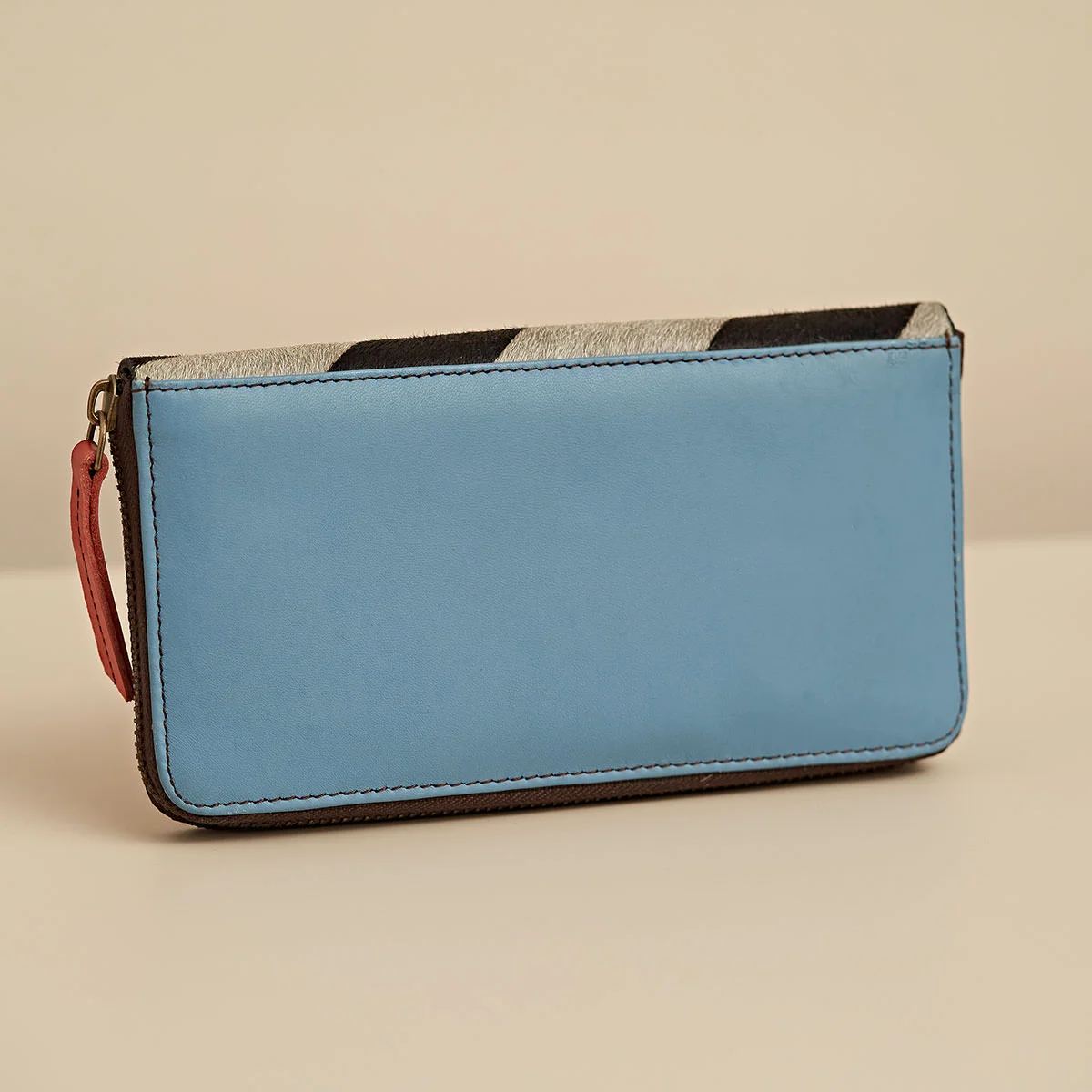 SAD0422_02_Mesen-Sadie-Zip-Around-Wallet-Zebra-Print