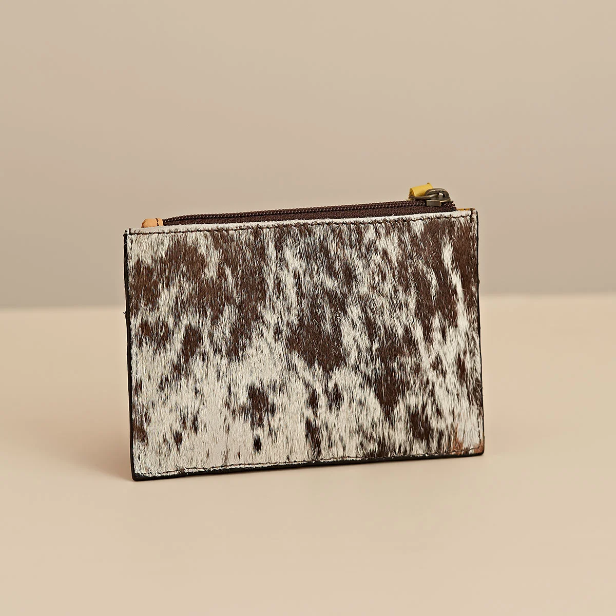 DAN0421_01_Mesen-Danielle-Coin-Purse-Cow-Print