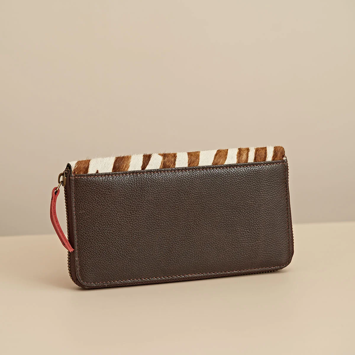 GRA0525_02_Mesen-Grace-Patch-Large-Wallet-Zebra-Print