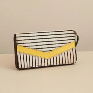 SAD0506_01_Mesen-Sadie-Chevron-Large-Wallet-Zebra-Print